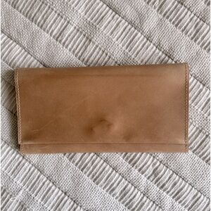 Able Debre Wallet - NWOT